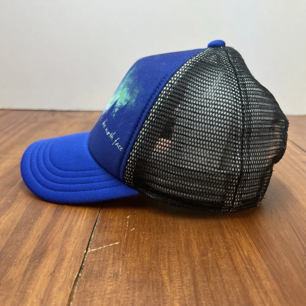 The North Face Youth S/P Aurora Borealis Trucker Snapback Hat